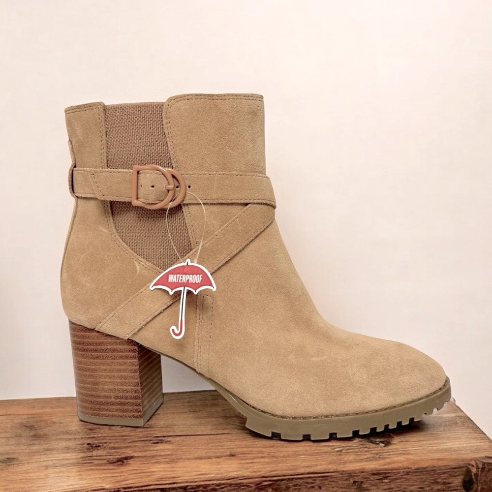 🆕 NWT Blondo Tamzin Waterproof Bootie in Tortilla Suede